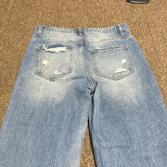 Vervet Blue distressed cropped jeans in size 27 - Picture 9 of 9